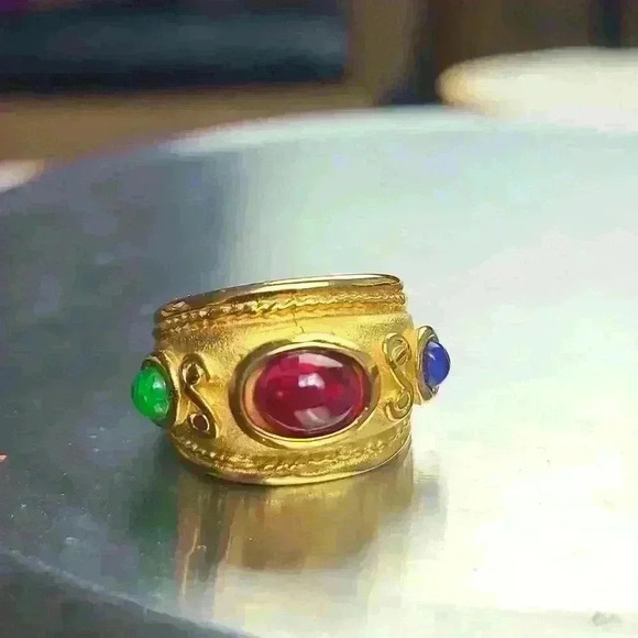 Gold plated ring  with blue red green glass stones size 6 - Picture 1 of 17